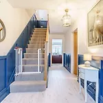 4 Bed In Oc-82616 וויטבי