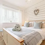 4 Bed In Oc-82616 וויטבי