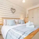 4 Bed In Oc-82616