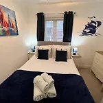 בית נופש 4 Bed In Oc-82616