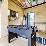 4 Bed In Oc-82616 * וויטבי