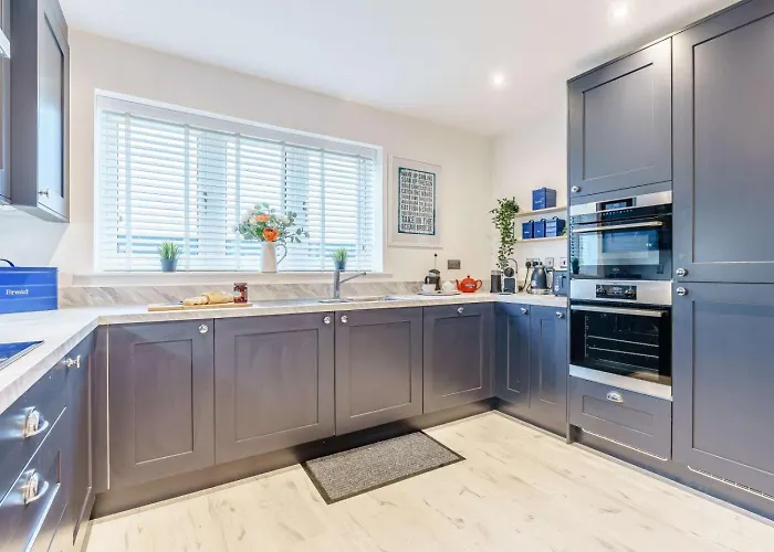 4 Bed In Oc-82616 Holiday home Whitby