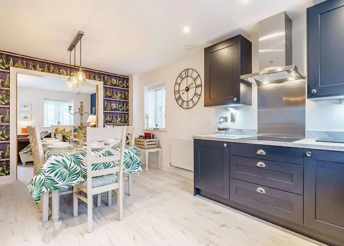 4 Bed In Oc-82616 Holiday home Whitby