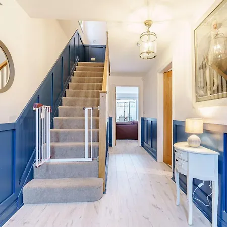 4 Bed In Oc-82616 וויטבי
