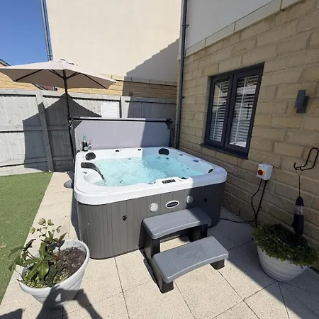 בית נופש 4 Bed In Oc-82616 וויטבי